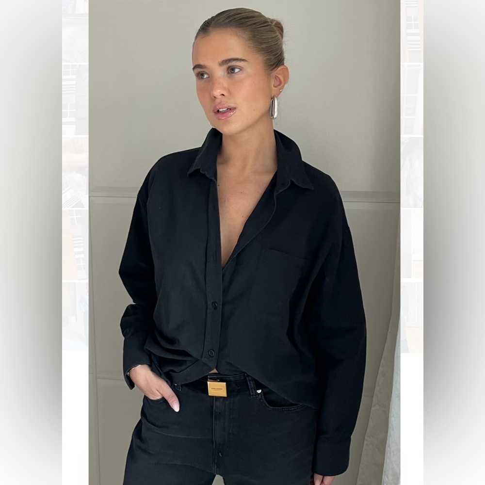 Sold, do not buy!!! Djerf avenue black breezy shirt in size S.